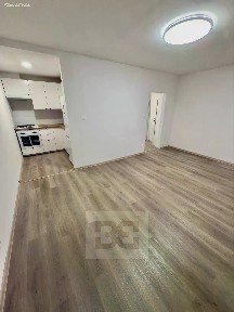 Pronájem bytu 3+kk 57 m² Hlavní, Praha - Záběhlice