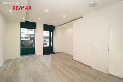 Pronájem obchodního prostoru 25 m² Vinohradská, Praha - Vinohrady