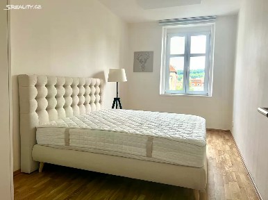 Prodej bytu 2+kk 52 m² Nad malým mýtem, Praha - Braník