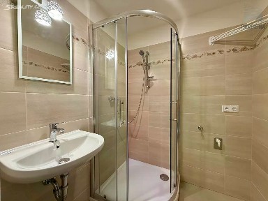 Pronájem bytu 3+1 69 m² Gruzínská, Brno - Bohunice