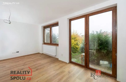 Prodej bytu 3+kk 76 m² Osvobození, Blučina