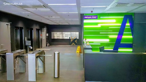 Pronájem kanceláře 839 m² Prosecká, Praha - Prosek