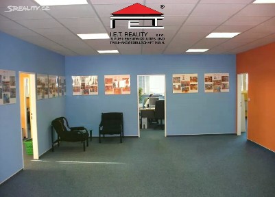 Pronájem kanceláře 20 m² Ve žlíbku, Praha - Horní Počernice