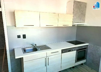 Pronájem bytu 3+1 72 m² Na Koželužně, Kdyně