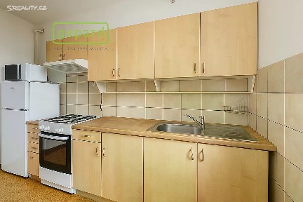 Prodej bytu 3+1 60 m² Sklářská, Březová