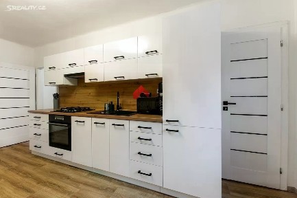 Pronájem bytu 1+1 46 m² Malý Koloredov, Frýdek-Místek - Místek