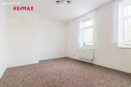 Pronájem bytu 1+kk 29 m² Na Valtické, Břeclav - Charvátská Nová Ves