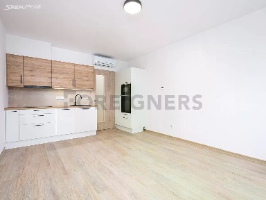 Pronájem bytu 1+kk 35 m² Rokycanova, Pardubice - Zelené Předměstí