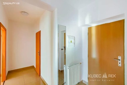 Pronájem bytu 2+kk 45 m² Nad Obchvatem, Tábor - Měšice