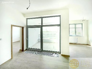 Pronájem bytu 3+kk 73 m² Kpt. Jaroše, Tábor