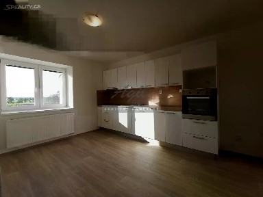 Pronájem bytu 3+1 70 m² Blažovice