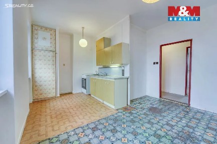 Prodej bytu 3+1 70 m² Sytno