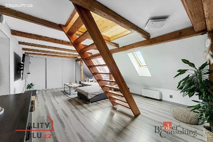 Prodej bytu 2+1 80 m² Voletinská, Trutnov - Poříčí