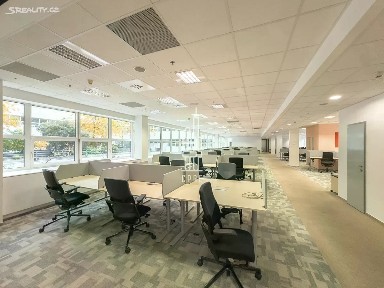 Pronájem kanceláře 607 m² Radlická, Praha - Smíchov