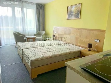Prodej bytu 1+kk 30 m² Frymburk