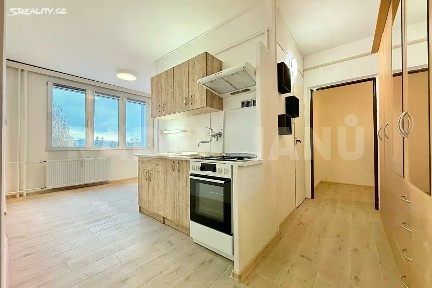 Pronájem bytu 1+1 42 m² Moskevská, Tábor