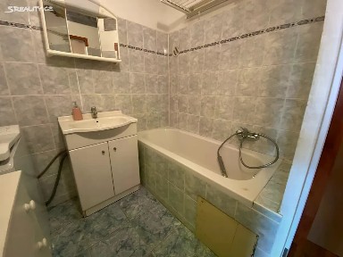 Karlovy Vary, Dvory, Sklářská, 4