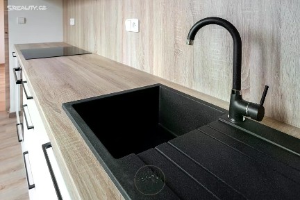 Pronájem bytu 3+1 66 m² Švabinského, Sokolov