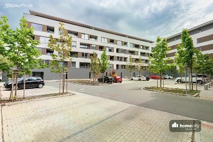 Pronájem bytu 1+kk 32 m² Husova, Pardubice - Bílé Předměstí