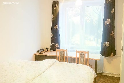 Pronájem bytu 2+1 50 m² Klecany