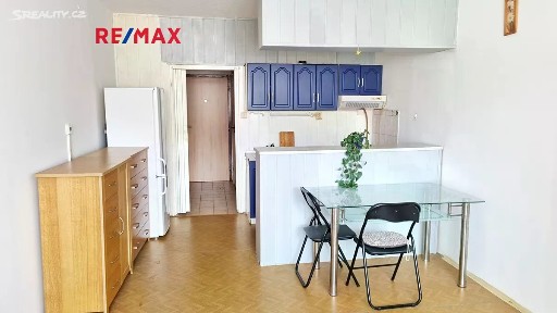 Pronájem bytu 1+kk 31 m² Blatské sídliště, Veselí nad Lužnicí - Veselí nad Lužnicí I