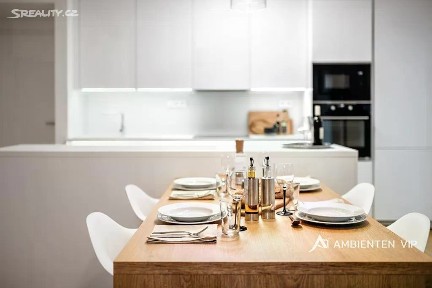 Pronájem bytu 3+kk 93 m² Neumannova, Brno - Brno-střed