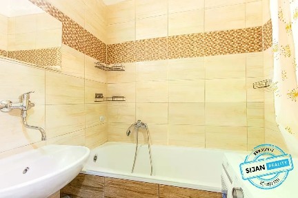 Olomouc, Neředín, tř. Míru