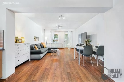 Prodej bytu 2+kk 60 m² Křišťálová, Turnov