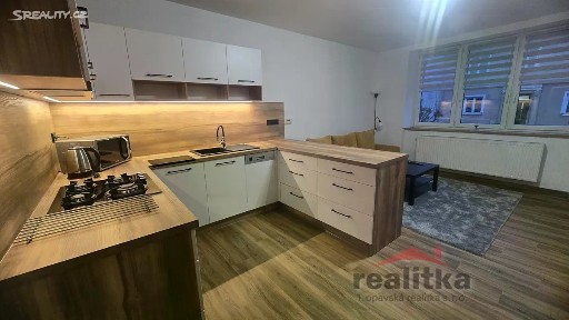 Pronájem bytu 2+kk 47 m² Pekařská, Opava - Opava (nečleněná část města)