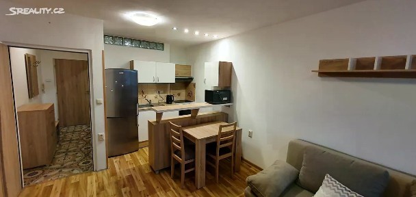 Pronájem bytu 2+kk 44 m² Hliníky, Velké Opatovice