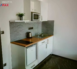 Pronájem bytu 1+kk 24 m² Sedlecká, Jistebnice