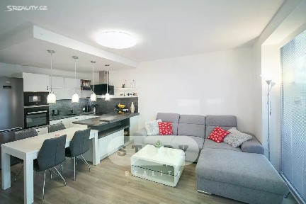 Olomouc, Povel, Janského, 15