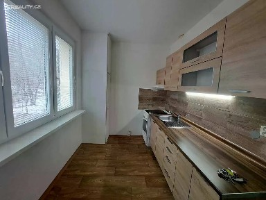 Pronájem bytu 2+1 54 m² Václavská, Chomutov