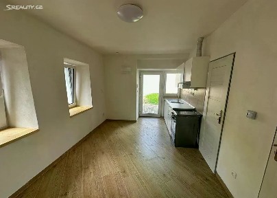 Pronájem bytu 1+kk 20 m² Na Ostrově, Protivín