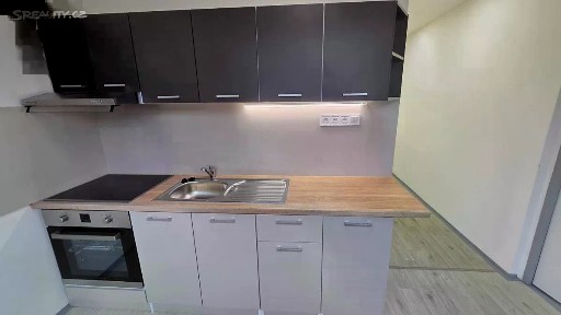 Chomutov, Školní pěšina