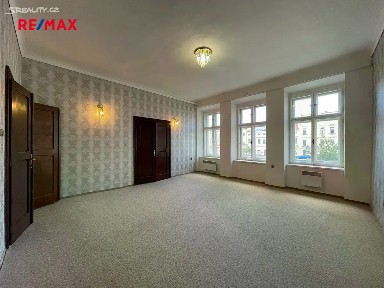 Pronájem bytu 2+1 87 m² náměstí Svobody, Frýdek-Místek - Místek