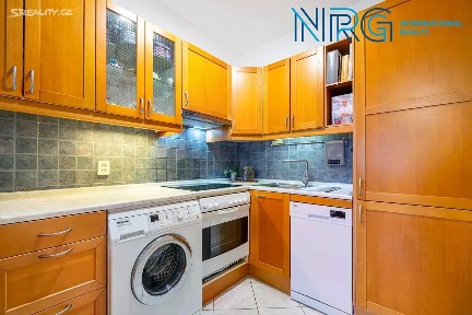 Dolní Břežany, Praha-západ, Pražská