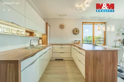 Prodej bytu 4+kk 95 m² Školní, Průhonice