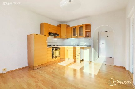 Prodej bytu 1+1 36 m² Revoluční, Nové Sedlo