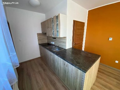 Pronájem bytu 3+kk 61 m² Míru, Třinec - Kanada