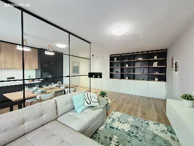 Pardubice, Zelené Předměstí, nábřeží Závodu míru