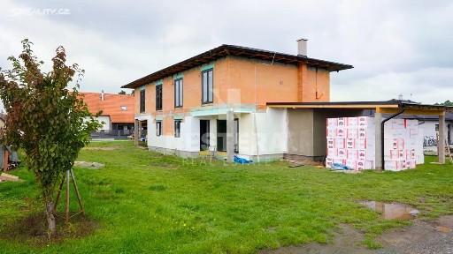 Nový Vestec, Praha-východ, Zahradní