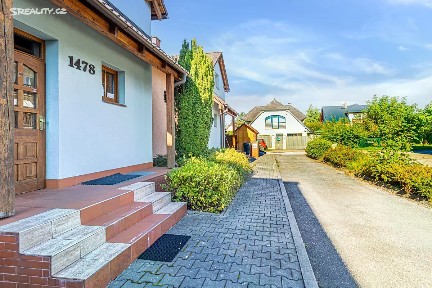 Pronájem rodinného domu 236 m², pozemek 352 m² Lomená, Mnichovo Hradiště