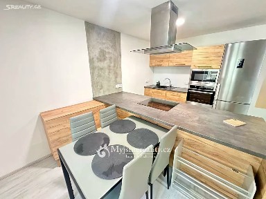 Prodej bytu 2+kk 50 m² Smetanova, Znojmo