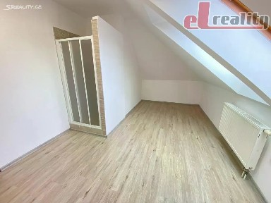 Pronájem bytu 2+kk 31 m² Galašova, Hranice - Hranice I-Město