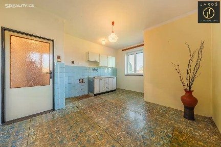 Prodej bytu 2+1 71 m² Na Prstýnku, Všejany
