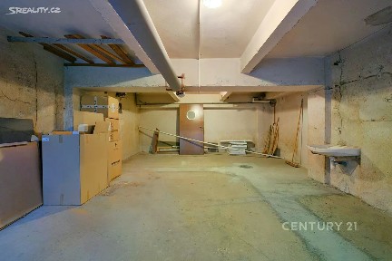 Pronájem skladového prostoru 40 m² třída Tomáše Bati, Zlín