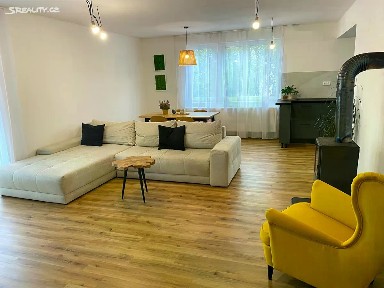 Pronájem rodinného domu 250 m², pozemek 692 m² Sadová, Sovínky