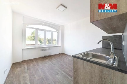 Pronájem bytu 1+1 40 m² Nádražní, Sokolov