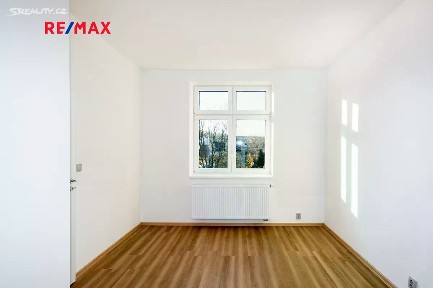 Ústí nad Labem, Předlice, náměstí Prokopa Velikého, 16